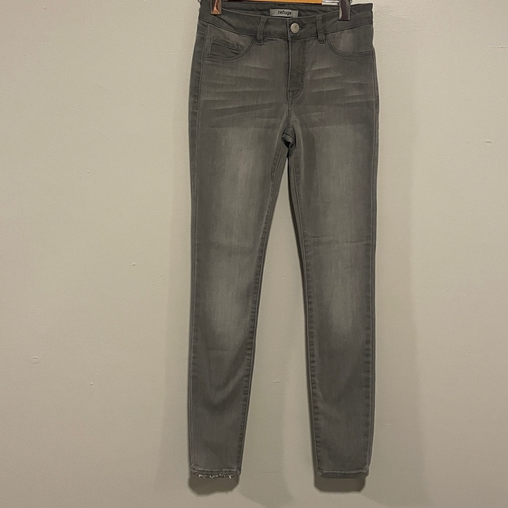 Refuge Light Gray Denim Jeans